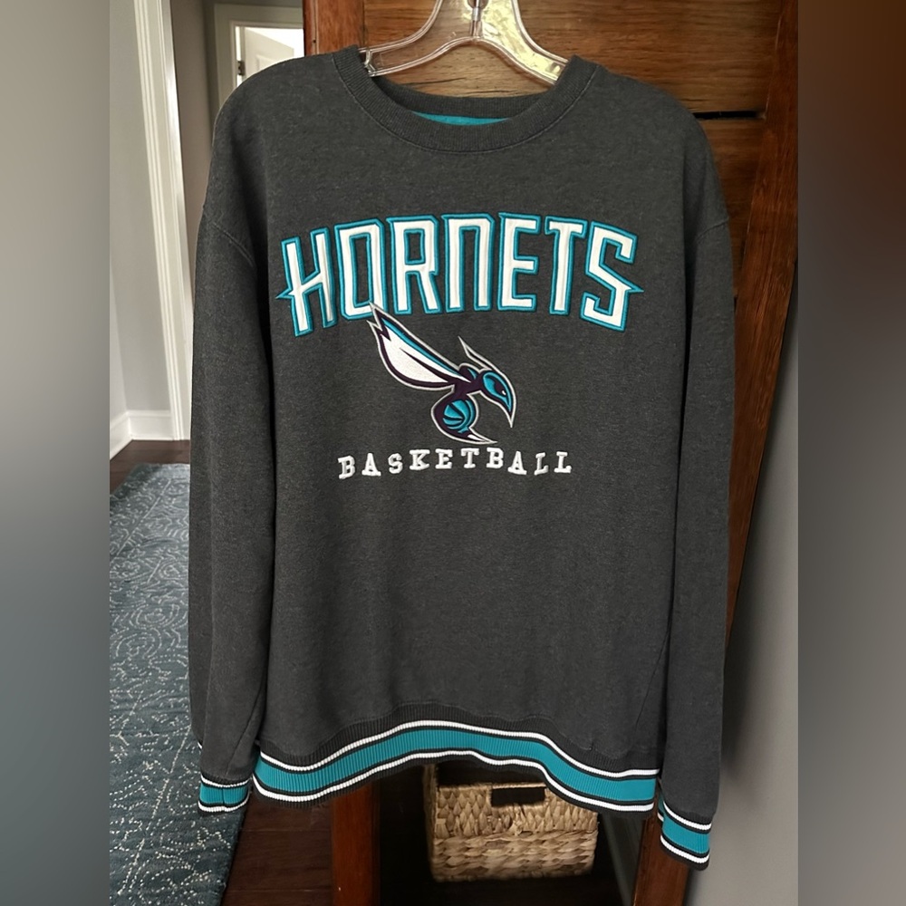 Charlotte Hornets 2xl men’s sweatshirt UNK NBA